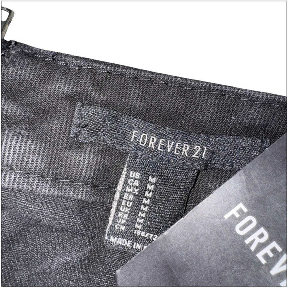 Forever 21 Black Skirt with Colorful Floral Design - Picture 6 of 6